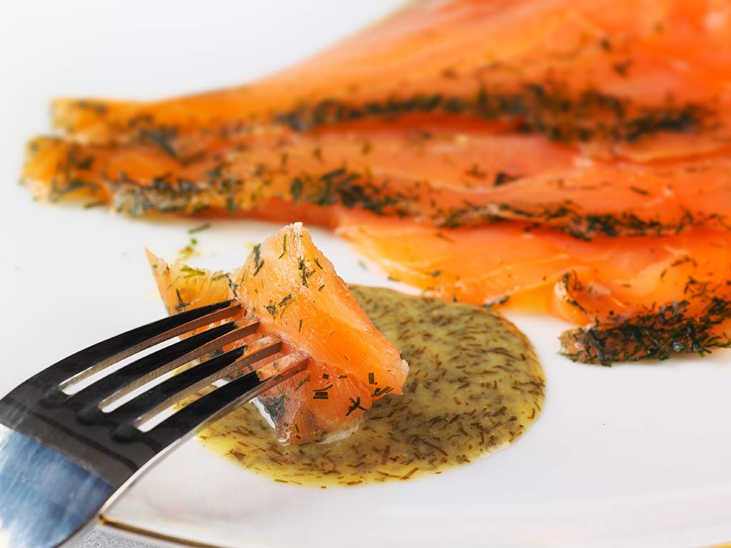 Nordland-Lachs 230g Gravedlachs | Ultrapremium Qualität in feinsten Scheiben | geräucherter Lachs mit Kräuterkruste aus Schottland | Top Kühlversand