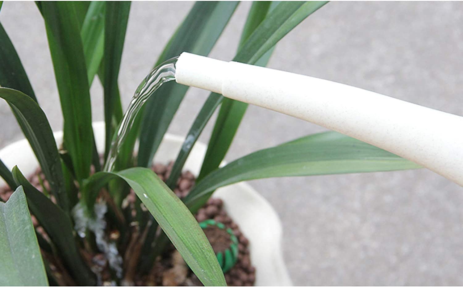 Arrosoir Arrosoir en Plastique Léger Longue Bouche pour Plantes D'intérieur Et D'extérieur Fleur Bonsaï Jardin Arrosoirs Outil Jardinage(A)