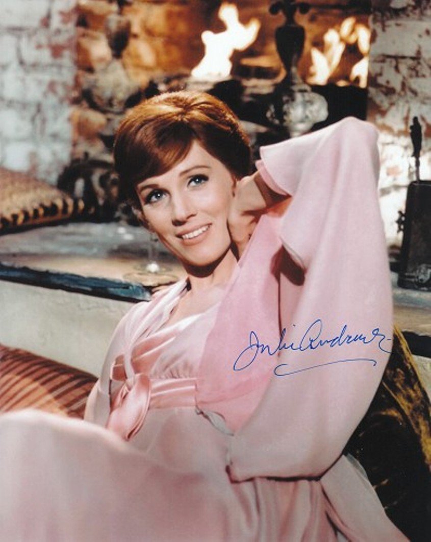 ジュリー・アンドリュース直筆サイン入り超 大型写真… ジュリー・アンドリュース直筆サイン入り超 大型写真…