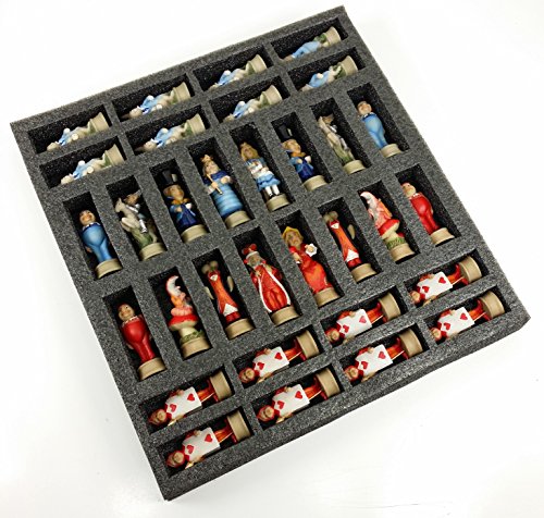 Alice in Wonderland Chess Men Set - Image 5