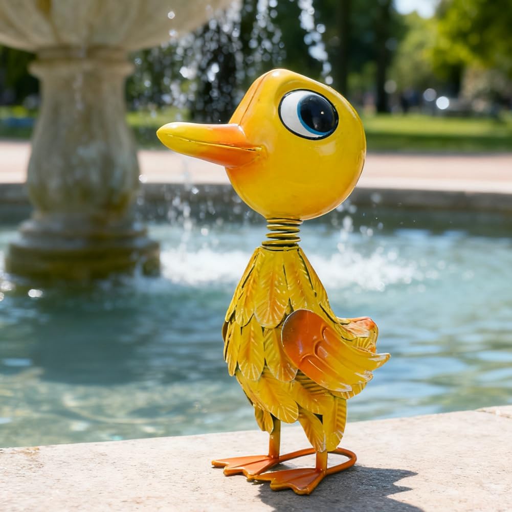 Metal Garden Statue Decor for Outside,Yellow Duck Garden Sculptures Lawn Ornaments Garden Yard Art for Backyard Patio Decoration