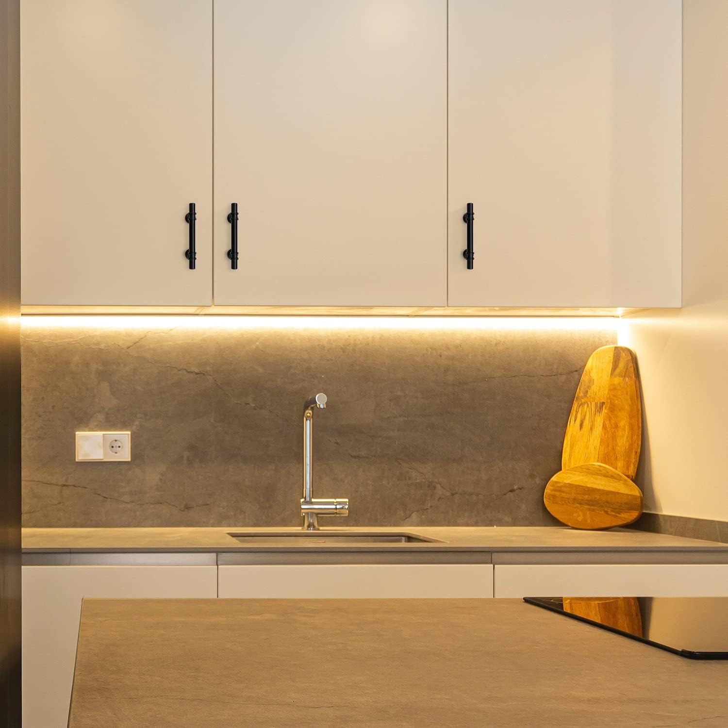 Ravinte 30 Pack 5 Inch Cabinet Pulls Kitchen Cupboard Handles with Round Base Matte Black Drawer Pulls Cabinet Handles 5" Length, 3" Hole Center