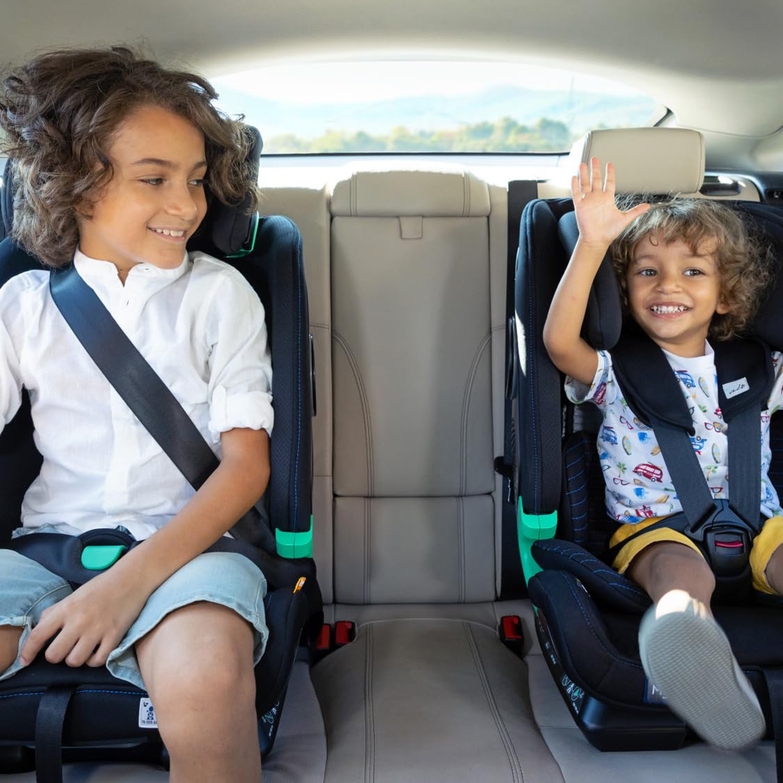 Chicco My Seat i-Size Silla de Coche ISOFIX para Niños de 76 a 150 cm, Evolutiva para Bebés de 15 meses a 12 años, Grupo 1, 2, 3, Reposacabezas Ajustable y Protección Lateral, Gris