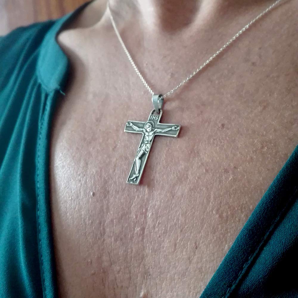 Collar Cruz con Cristo en Plata de Ley 925, con Cadena 45 cm y Estuche | crucifijo para hombre con Cristo en relieve, plata ecosilver reciclada, regalo comunión o aniversario
