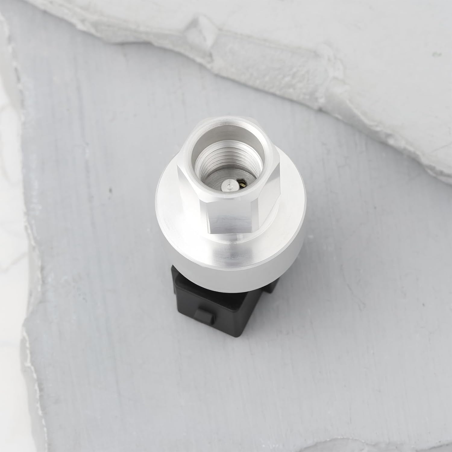 EMSea A/C Pressure Switch Replacement LR012018 LR002652 LR004079 Air Conditioning Sensor Compatible with Land Rover 2008-2022