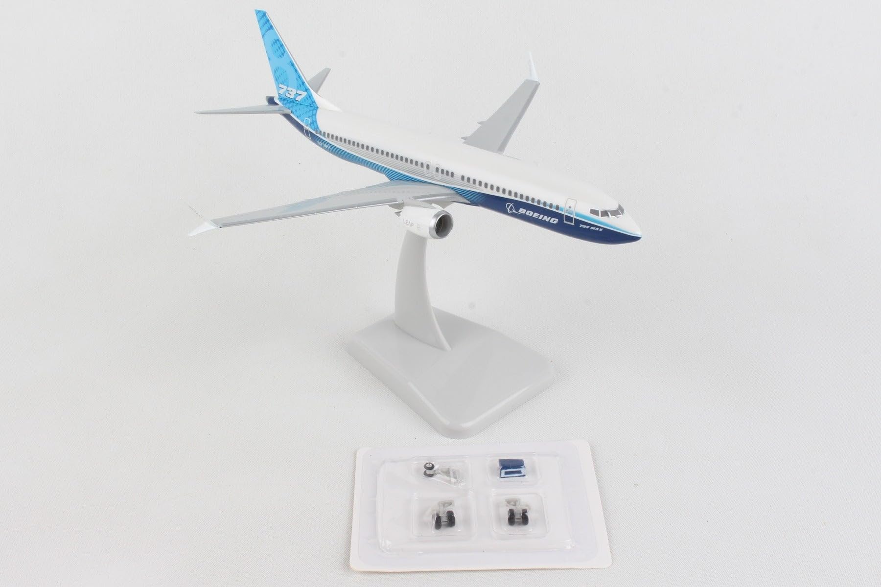 1/200 Boeing737-800 ハウスカラー　モデルプレーン 1/200 Boeing737-800 ハウスカラー モデルプレーン 1/200
