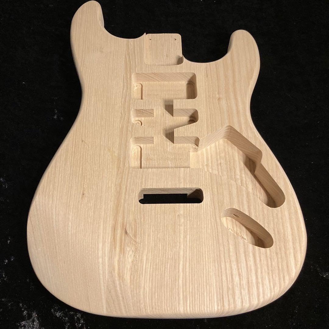 Amazon.co.jp: カナダ産アッシュ材 エレキギター ストラトキャスター  