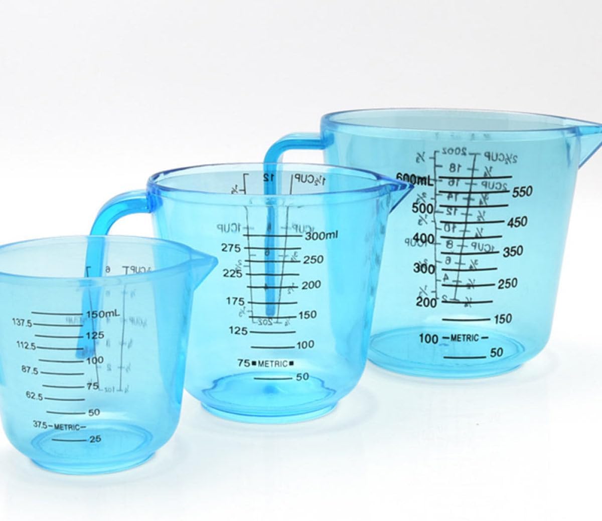 3pcs Plastic Measuring Cups Large Capacity Kitchen Baking Tools Blue Milk Cups with Clear Scale for Accurate Liquid Measurement