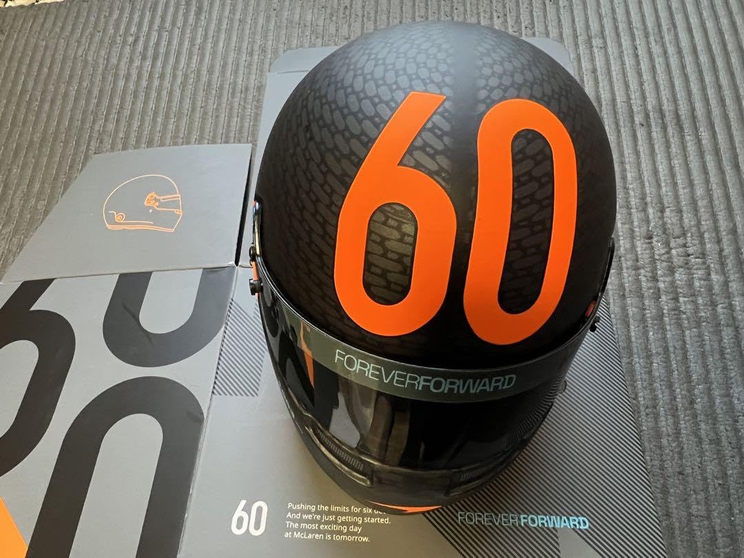 Amazon.co.jp: F1 マクラーレン 60周年記念 チームヘルメット 1/2 