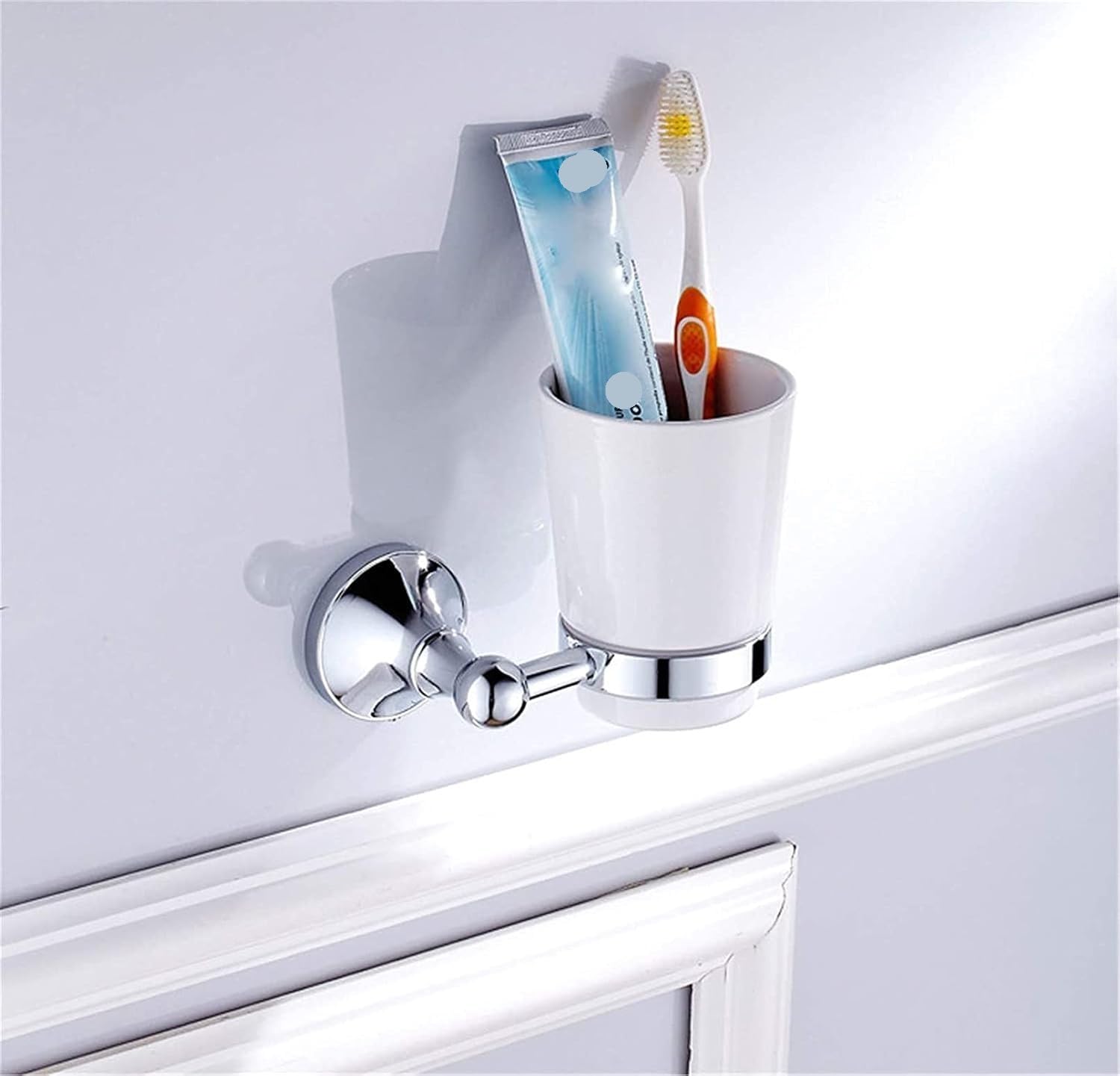 Moderno soporte para cepillo de dientes de cerámica plateada brillante con accesorios de baño de latón, soporte para cepillo de dientes individual de estilo fácil para accesorios de baño