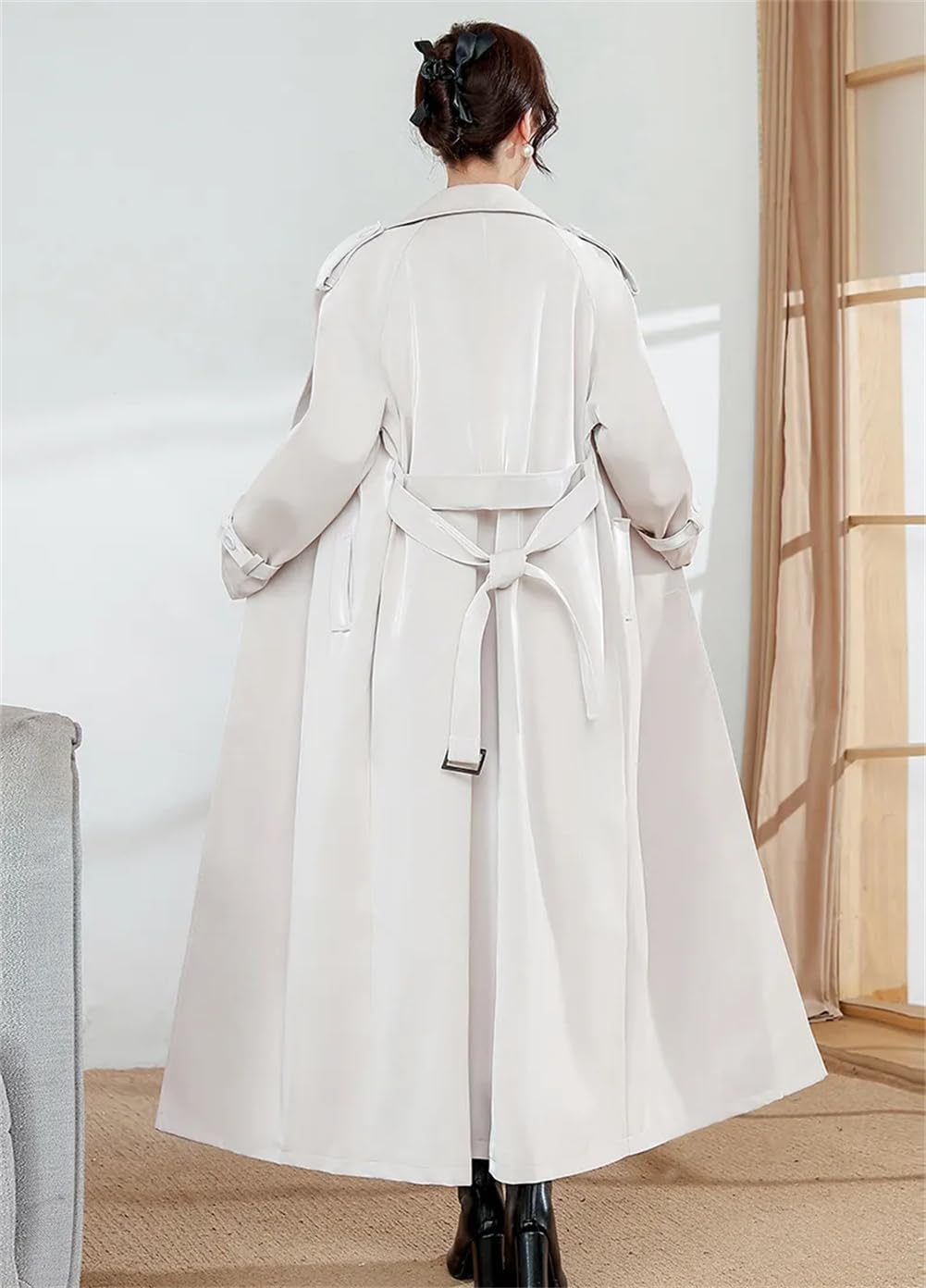 反射光沢のある PU レザー超ロングトレンチコート女性のためのダブルブレストベルト滑走路ジャケット