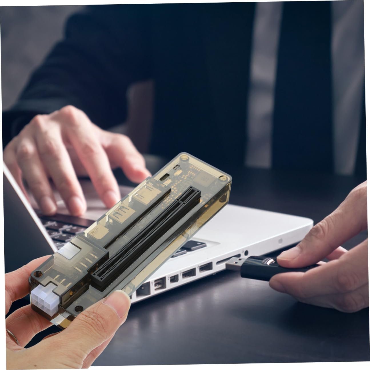 NUOBESTY Dock Per Scheda Esterna Per Laptop Stazione Di Docking Portatile Supporto Pci-e Adattatore Per Espandere Capacità Grafiche Diverse Interfacce Di Input