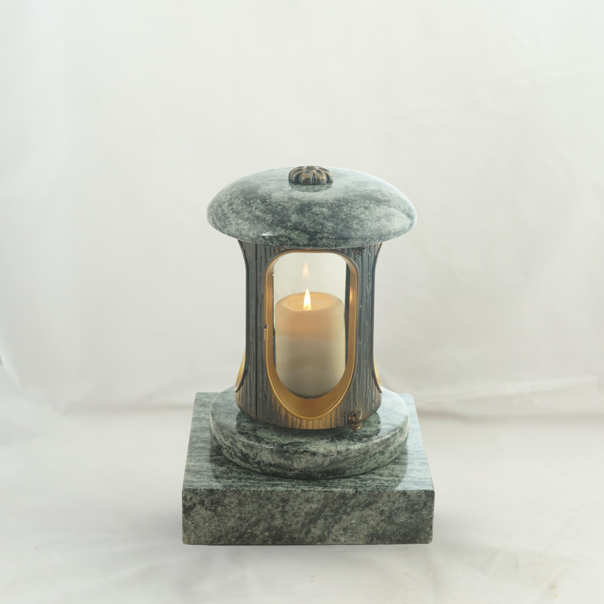 designgrab Alu Grab lampada con base in granito, 20 x 20 x 5 cm, in messingfarbenem alluminio in finitura anticata e granito Olive Green Verde