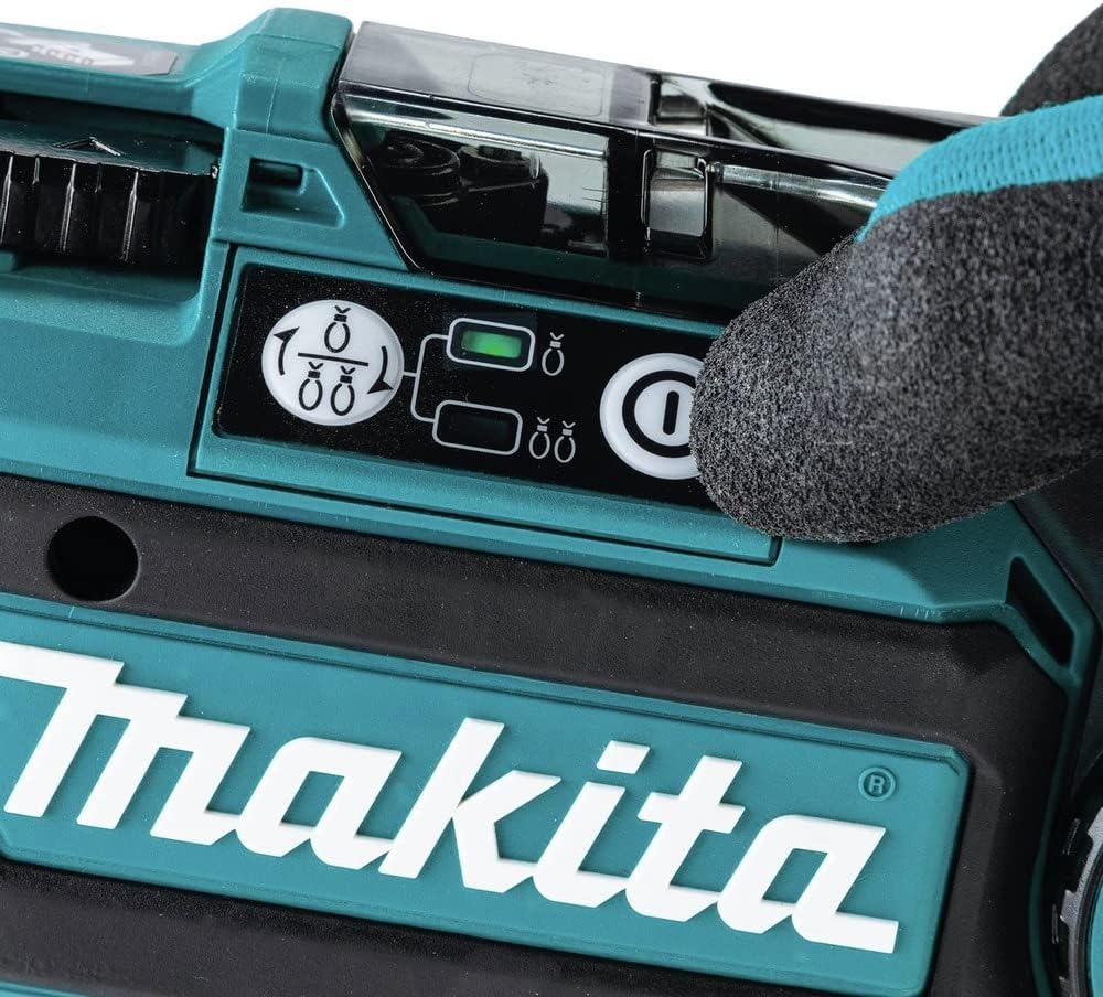 Makita 18V LXT Brushless Deep Capacity Rebar Tying Tool Kit (5.0Ah) & 18V LXT 3,000 Lumen Tower Work Light