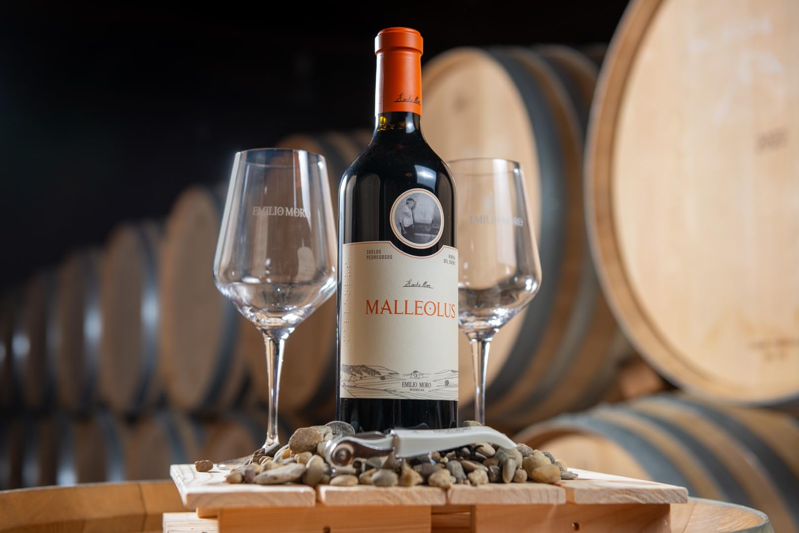 Emilio Moro - Estuche Regalo Malleolus - Incluye: Vino Tinto Malleolus de 75 cl, 2 Copas de Vino Grabadas y 1 Sacacorchos