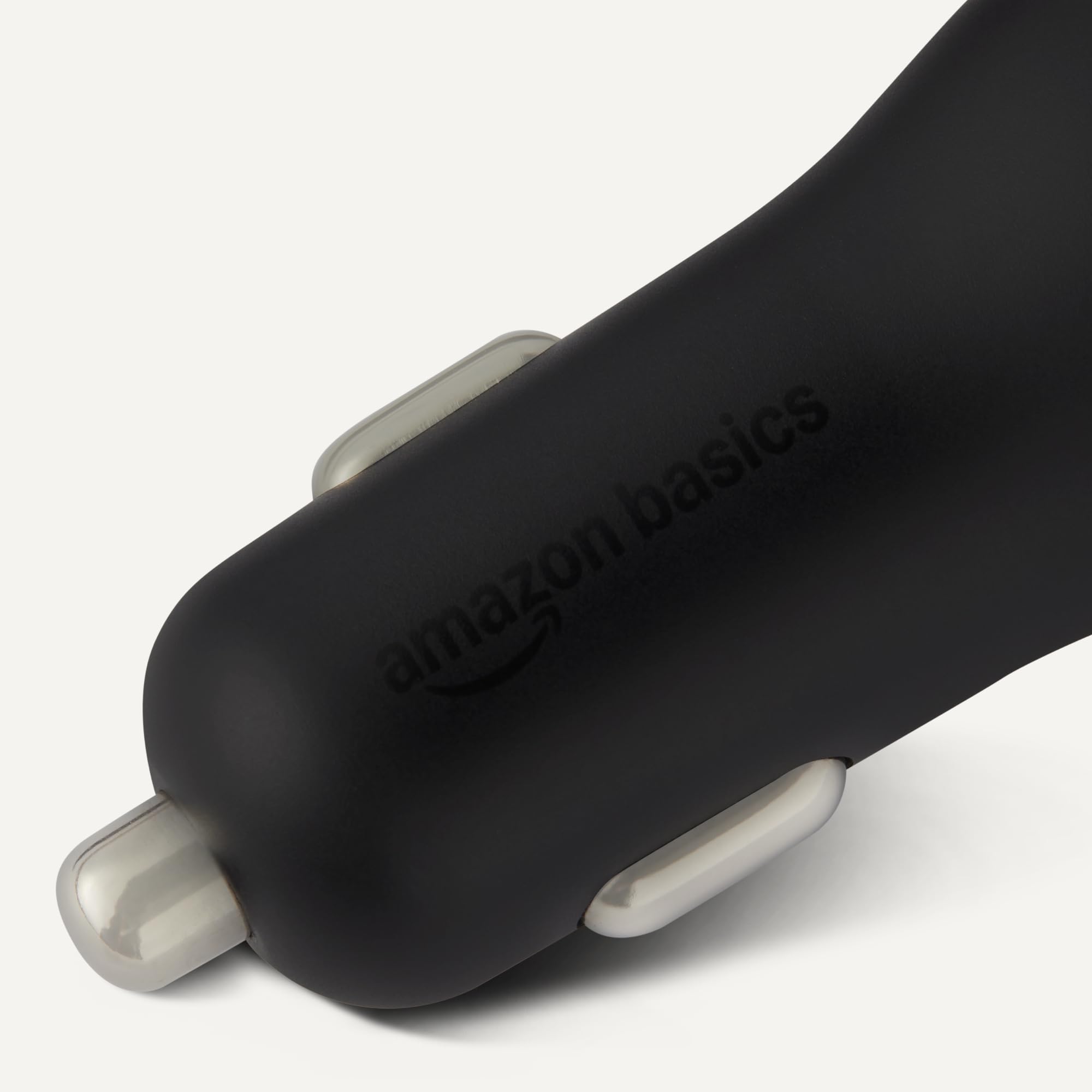 Caricabatterie da auto a ricarica rapida Amazon Basics, doppia porta, 1 USB-C+1 USB-A, 32 W, nero - 3