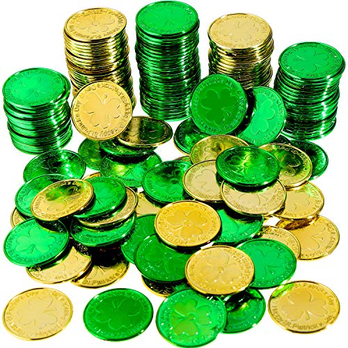 Zhanmai 120 Pieces St. Patrick's Day Coins Shamrock Gold and Green Lucky Plastic Coins Table Scatter for St. Patrick's Day Party Favors