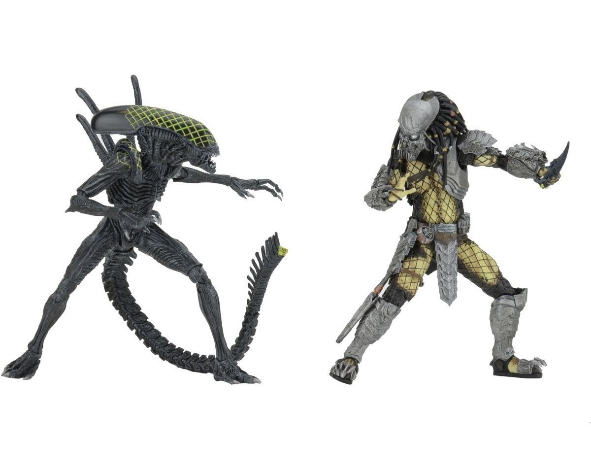 Neca Aliens Vs. Predator Avp Celtic Predator \u0026 Battle Damaged Grid Alien  \