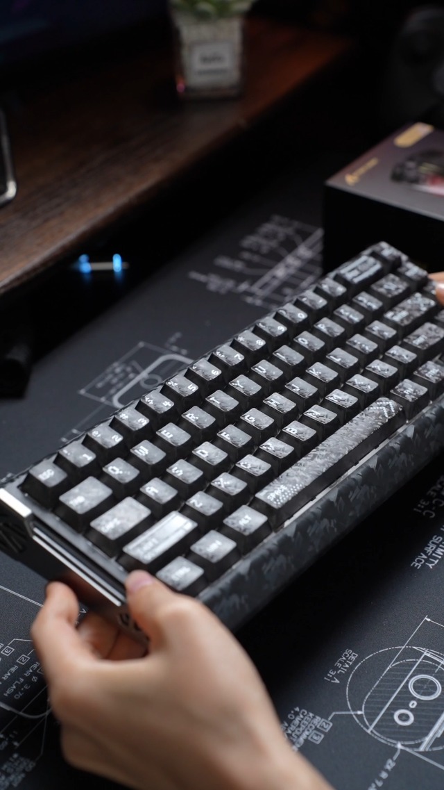 Amazon.com: ATTACK SHARK R68HE + X11 Ultra Gaming Keyboard & Mice