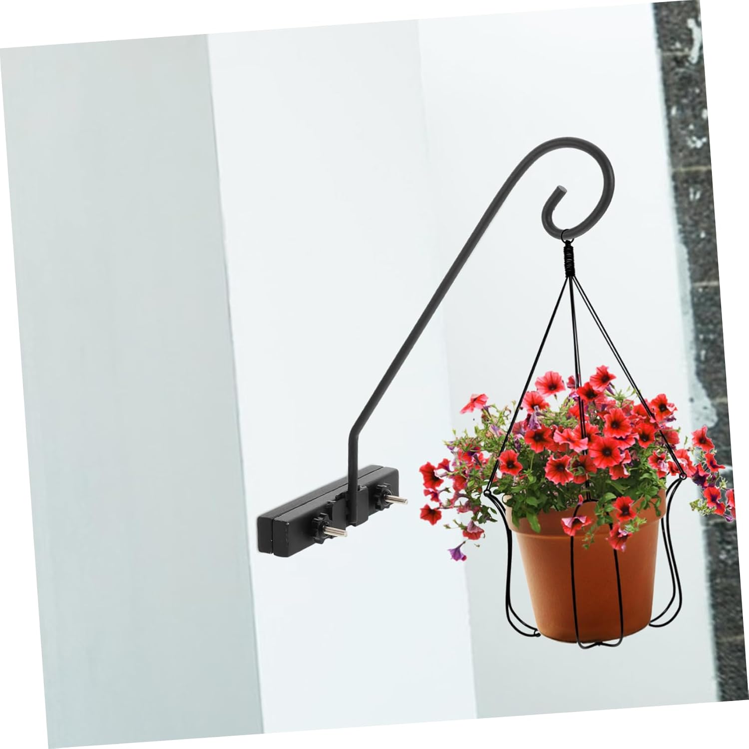 1 Set Deck Hanger for Railing: Thickened and Heavy Duty Hanging Flower Rack - Railing Steel Flower Pot Holder for Balcony Garden and Patio Decor