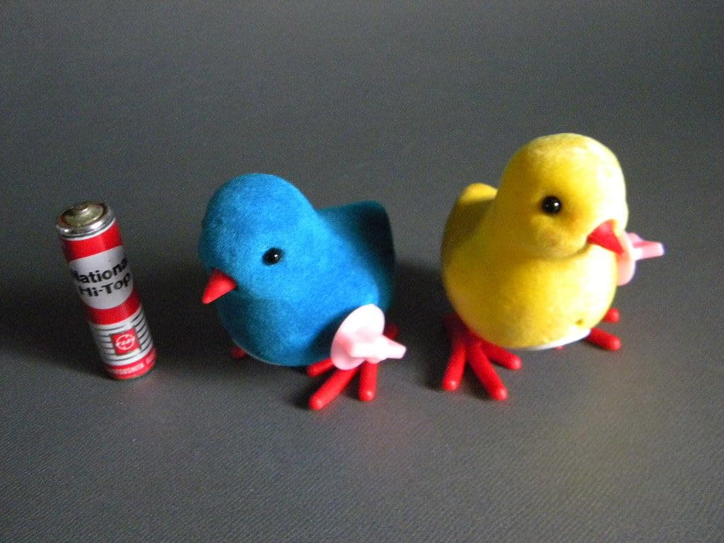 Amazon.co.jp: 当時物 カラーひよこ 2匹 sofvi 昭和40年代 作動