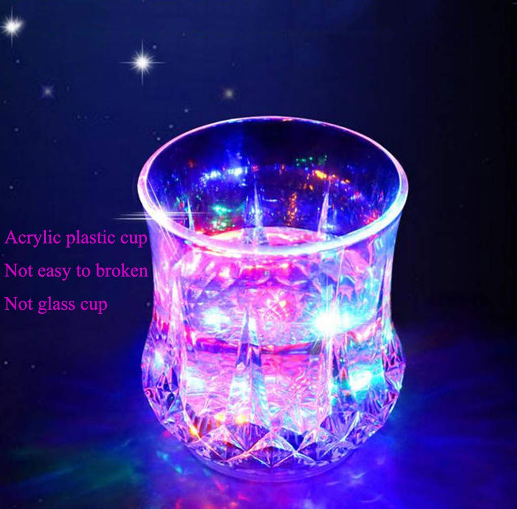 4 bicchieri luminosi con luce LED, bicchieri per vino attivati automaticamente dal liquido, bicchieri LED luminosi per feste, disco, night club, bar, whisky, birra (confezione da 4)