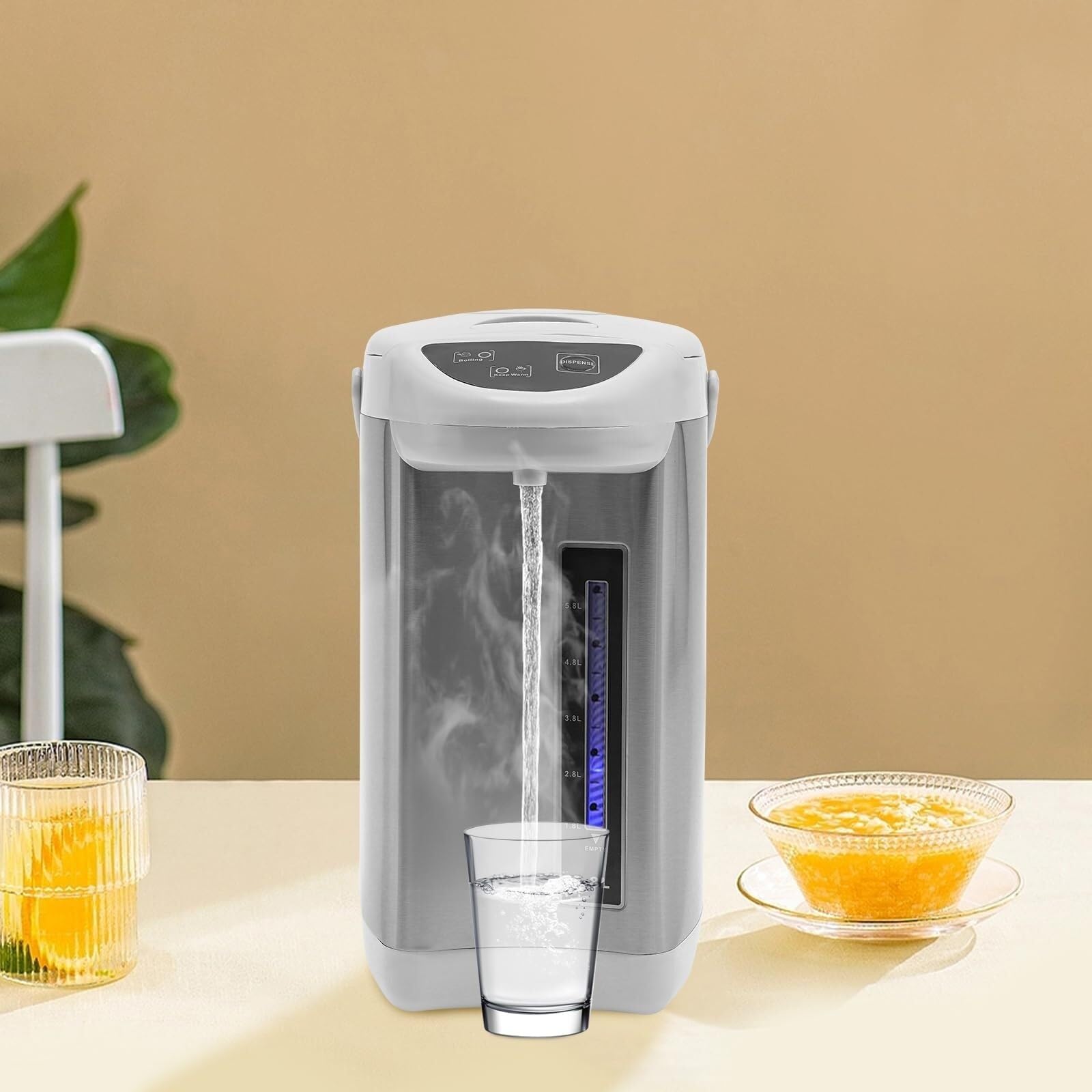 Chauffe-eau 750W à 3 modes de distribution et réservoir amovible 5.8L
