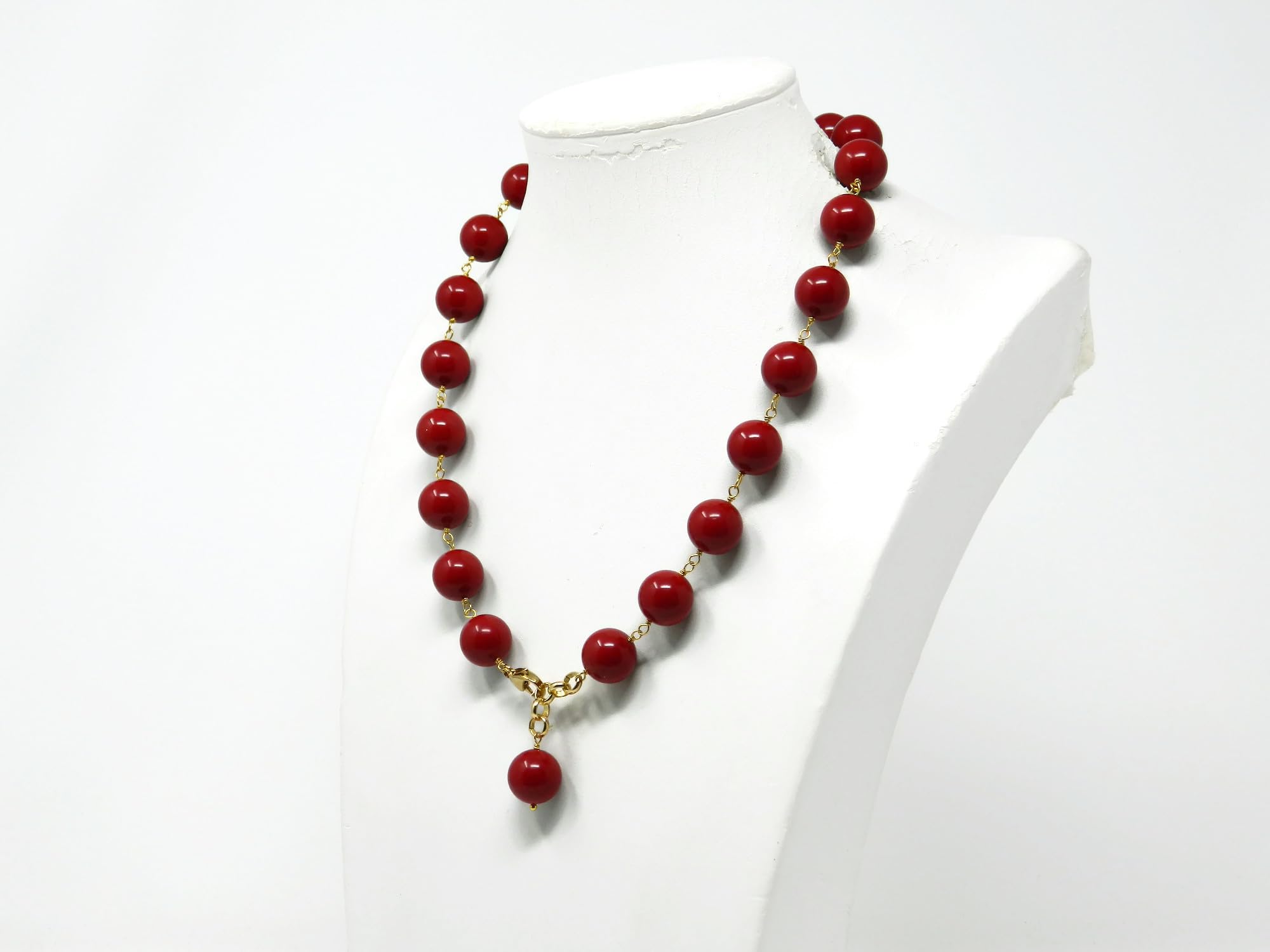 Collana girocollo donna con palline lisce 14 mm in pasta di corallo rosso scuro – Catenella e chiusura dorata – Lunghezza 52 cm – Gioielli artigianali Made in Italy – Nichel free – DodiGioielli