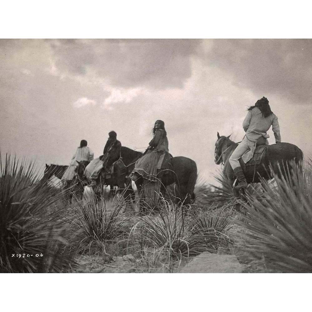 Wee Blue Coo Vintage Portrait Apache Native American Storm Cloud Art Print Poster Wall Decor 12X16 Inch