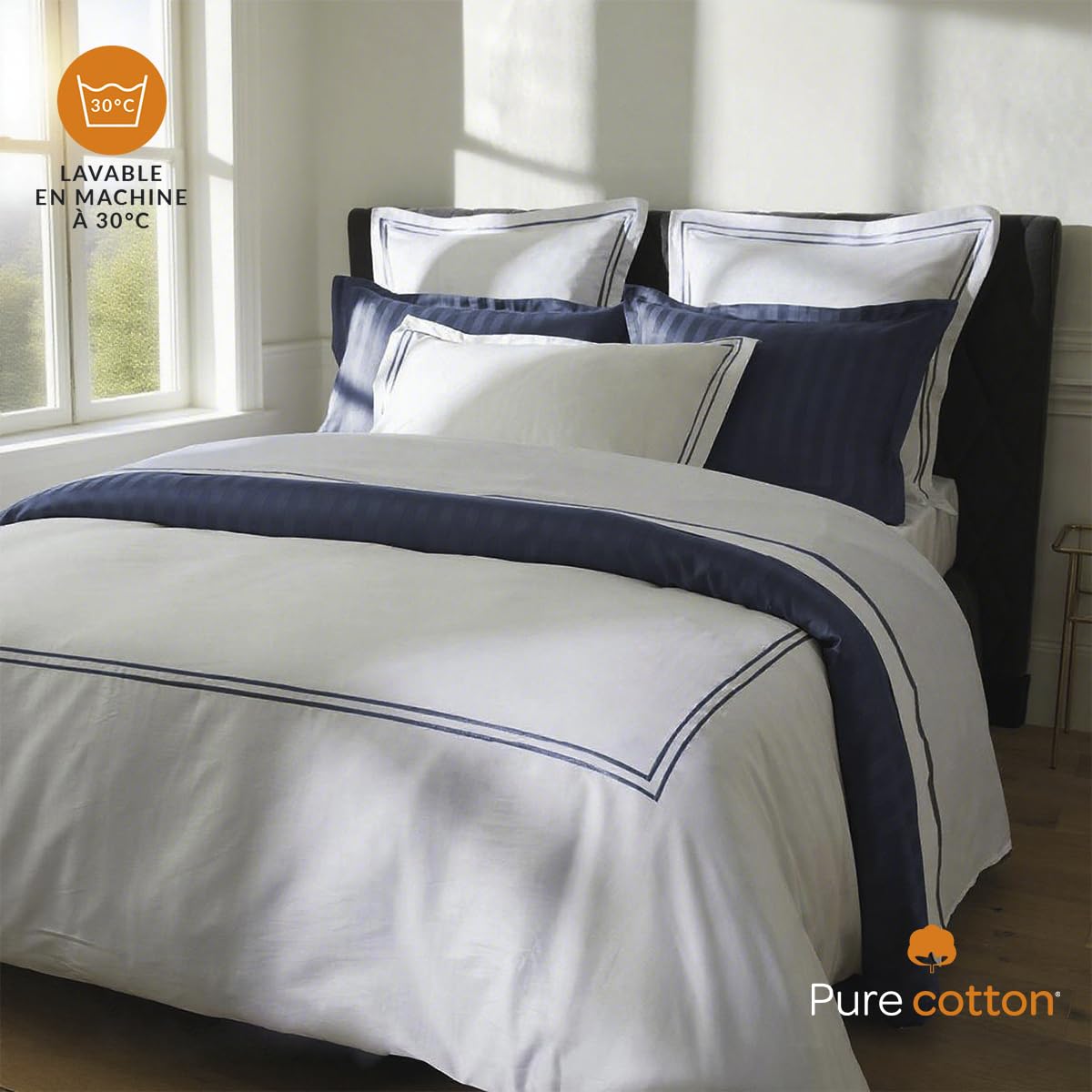 Parure de lit 3 pièces - Housse de Couette 260x240 + 2 taies 63x63 - Satin de Coton TC200 - Fermeture éclair - Oeko-TEX® - Silhouette - Bleu foncé/Blanc