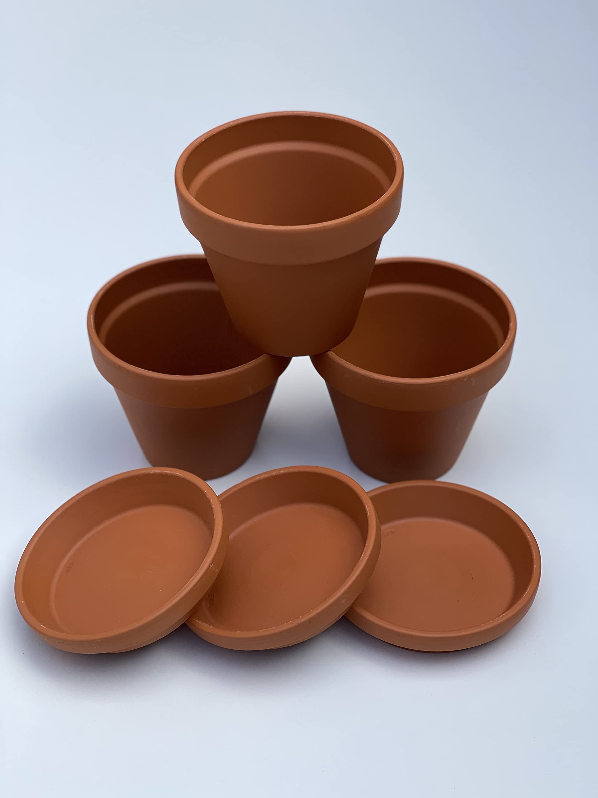 Spang Traditional Terracotta Plant Pots with saucers 8cm W x 7cm H F8/S9 (Set of 3)