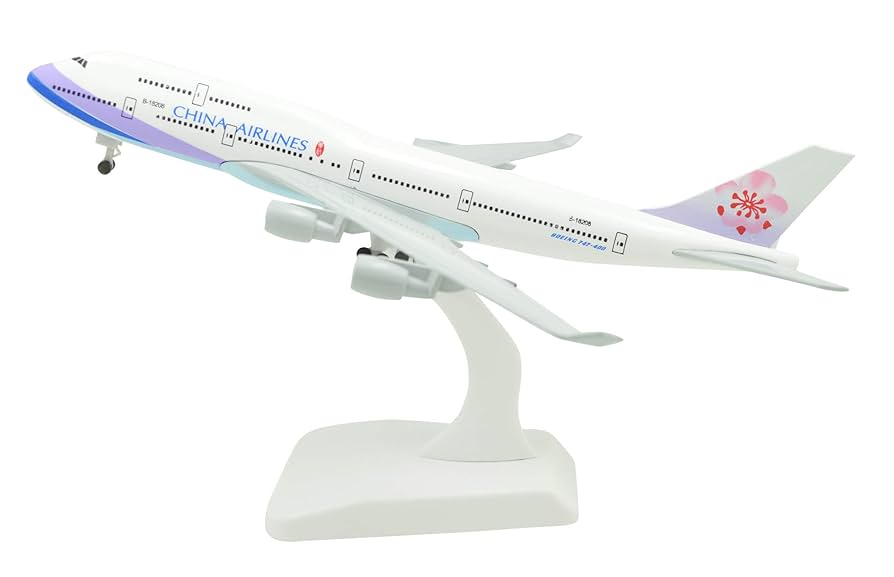 B747-400　1/200　航空機模型 チャイナエアライン 中華航空 Amazon | 飛行機模型飛行機おもちゃの飛行機模型 チャイナ エア
