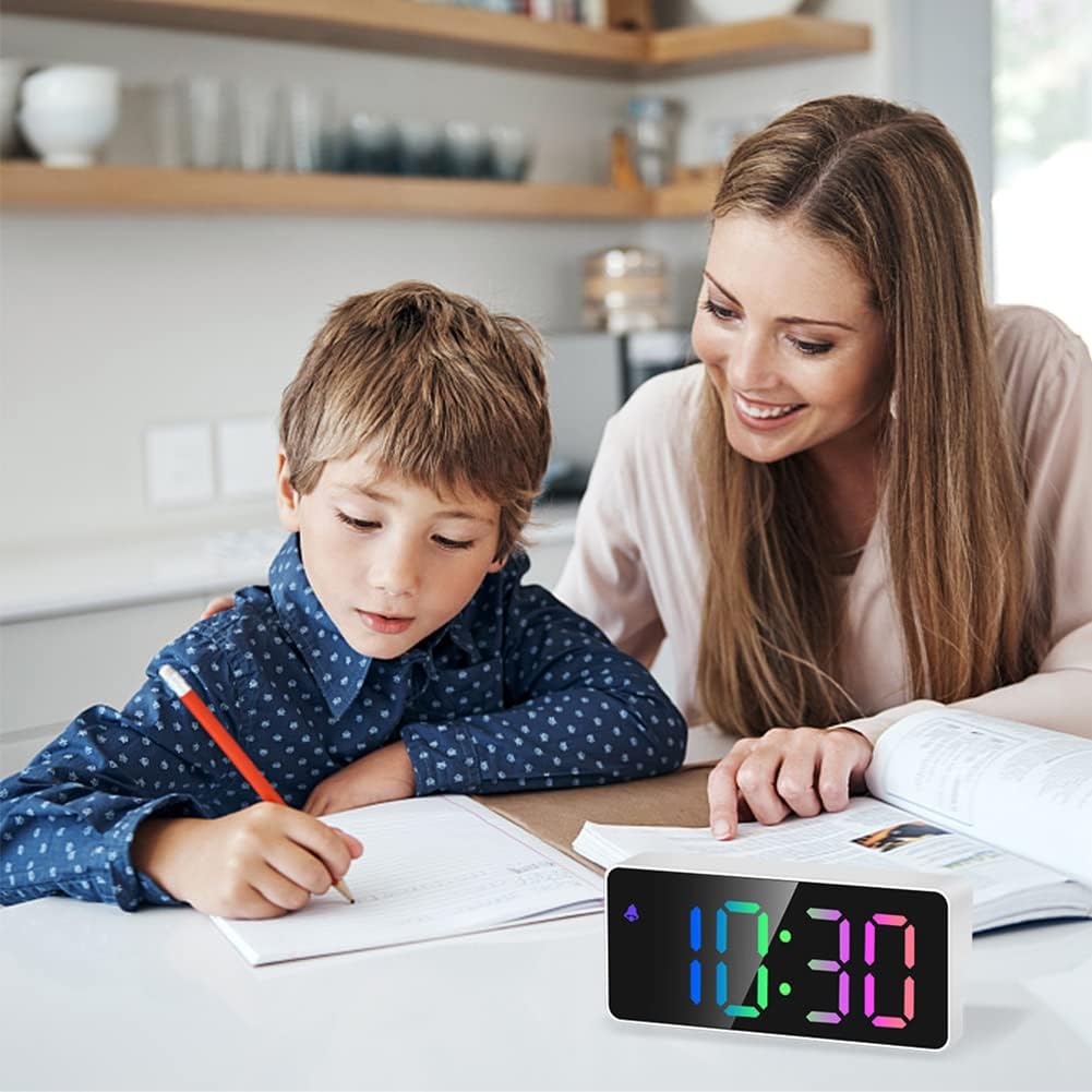 MVM Enterprise Alarm Clock Digital Clock with LED Temperature Display Digital Alarm Clock with Colour Fonts Dimmable Snooze Function Memory Battery for Bedroom Decor 3