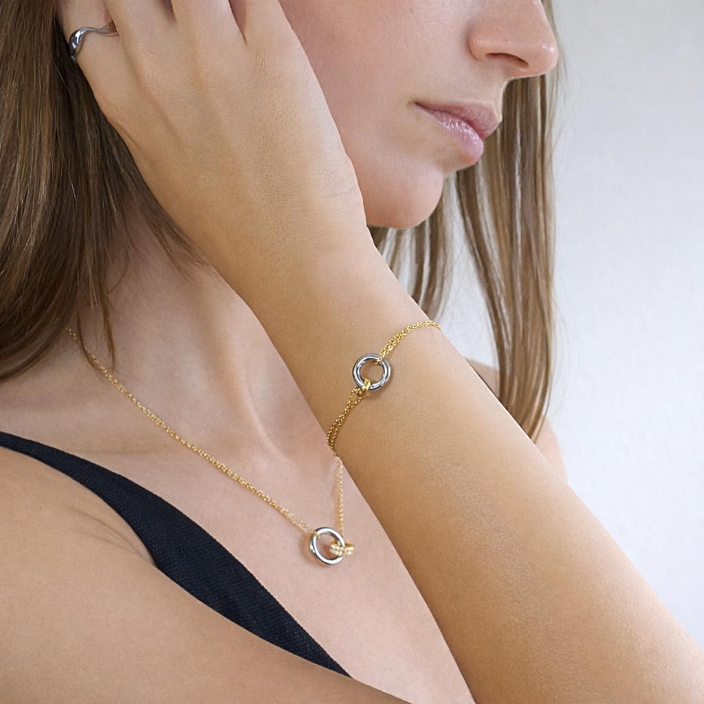 QueenBee Gold and Silver Interlocking Rings Necklace for Women – 14K Gold Plated Layered Chain, Circle Pendant Two-Tone Jewelry Gift for Birthday, Christmas – Hypoallergenic, Mixed Metal