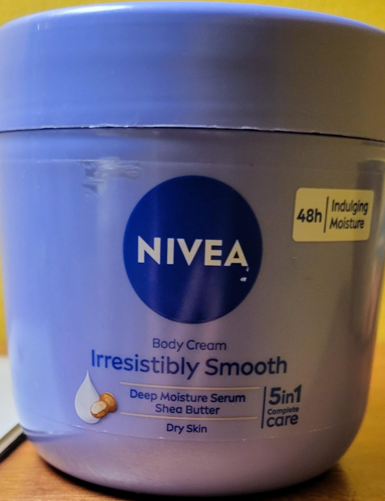 Nivea Irresistibly Smooth Body Cream Dry Skin Shea Butter 400 ml