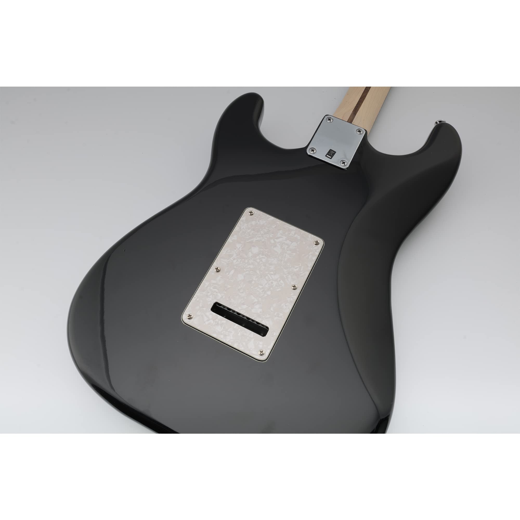 Amazon | Musiclily 6穴ストラトバックプレーSTトレモロカバー