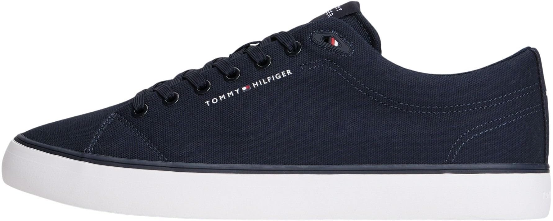 Mode von Calvin Klein & Tommy Hilfiger