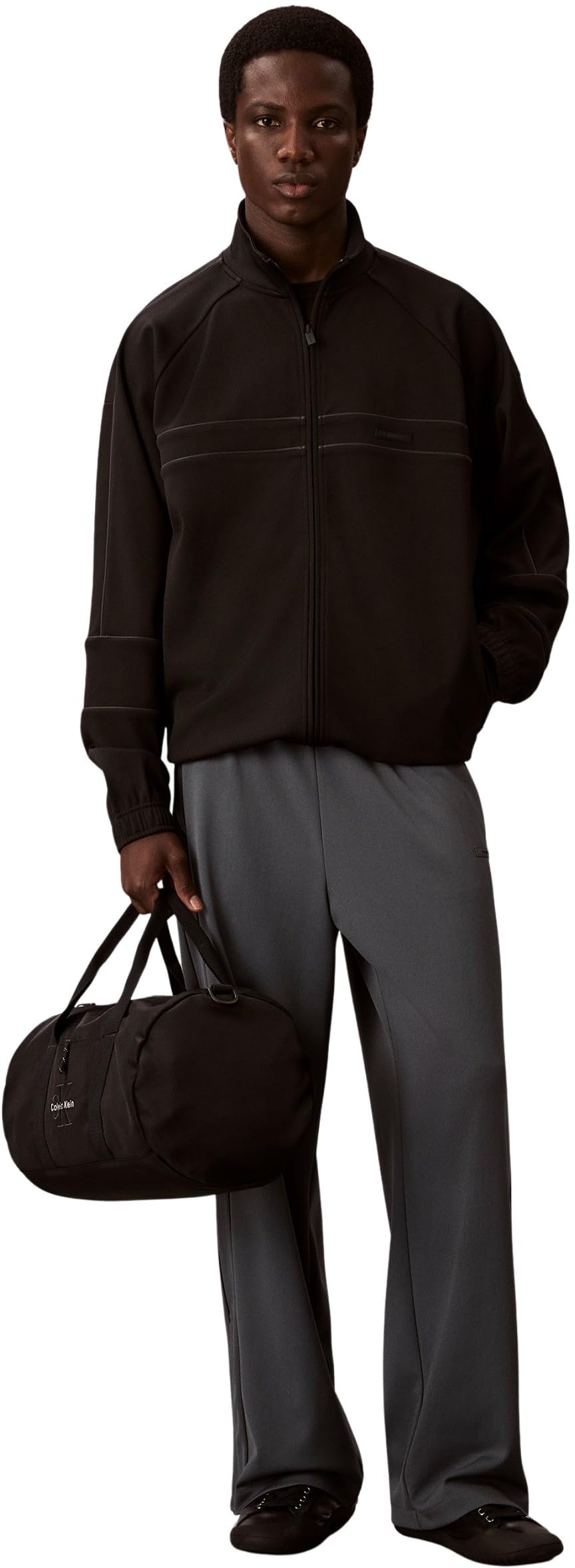 Calvin Klein Herren Duffle Bag Tasche Bold Weekender mit Tragegurt, Schwarz (Black), Einheitsgröße