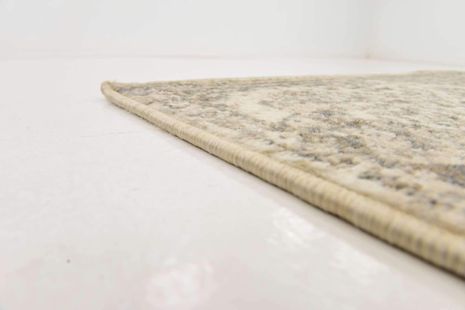 Gray Abstract 4' x 6' Stain-Resistant Synthetic Rug