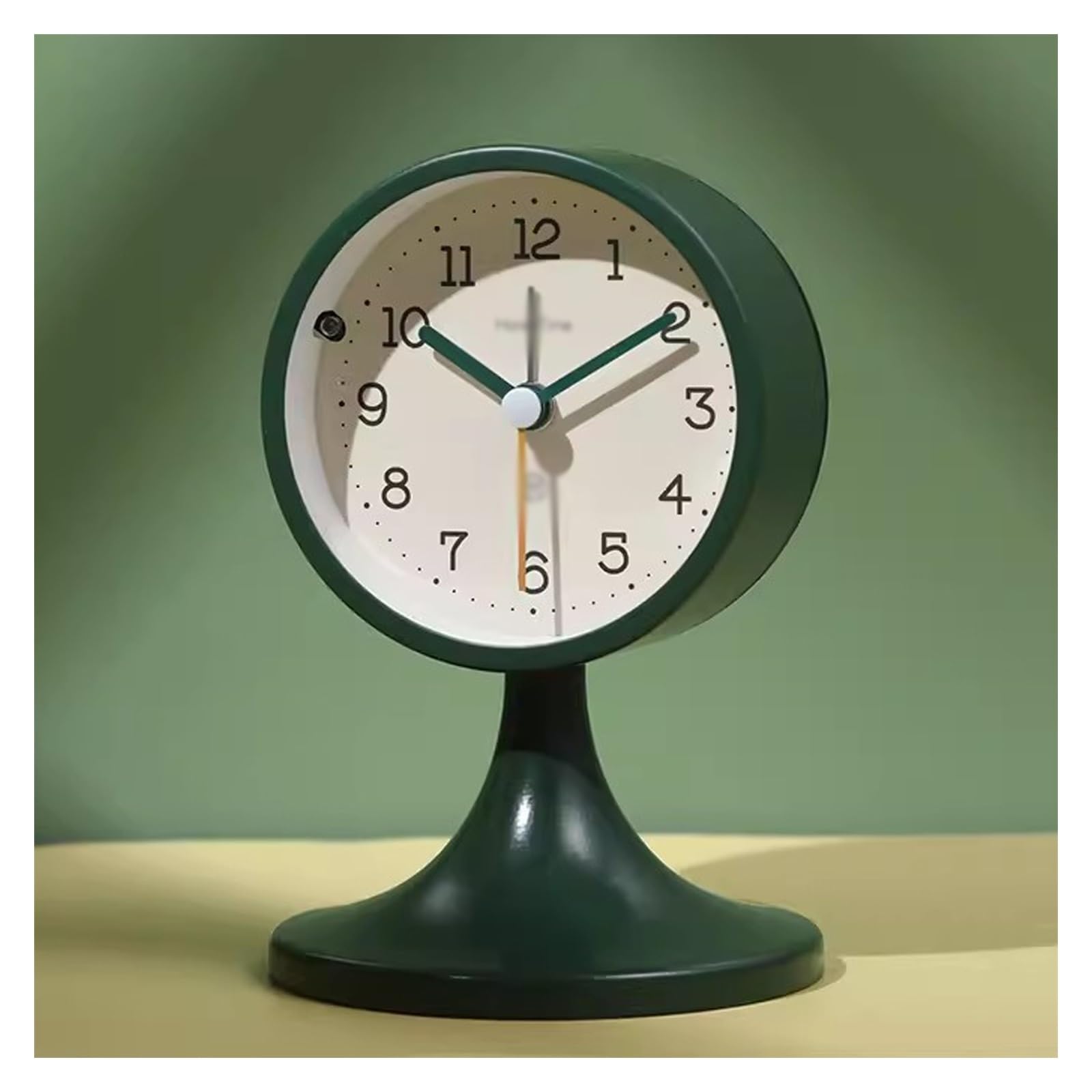 FDEFIRTFG Alarm clock, 5-Inches,Silent Non Ticking Small Clock with Arabic Numerals,Desktop with Night Light(B)