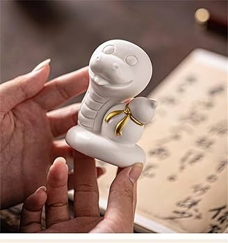 蛇（巳）置物 Amazon.co.jp: 干支 巳 置物 へび 白蛇 玄関 縁起物 ヘビ 蛇