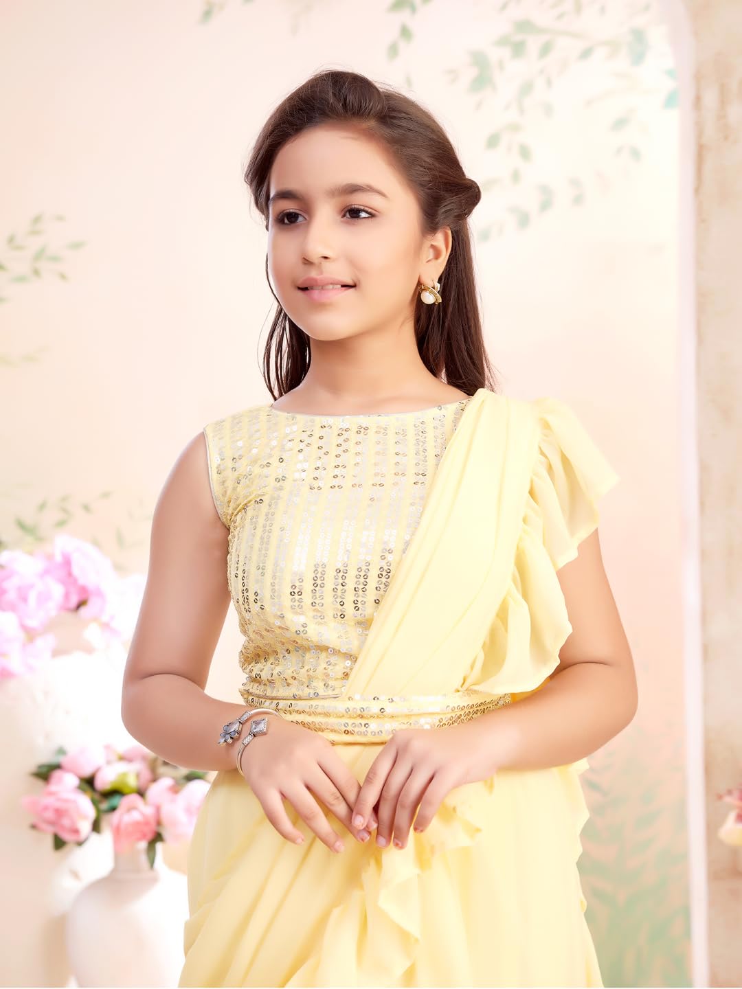Aarika morska zieleń cekinowa haftowana żorżeta Lehenga Sari z przyszytą dupattą