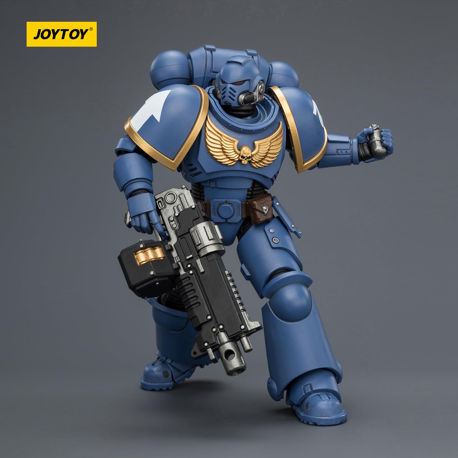 JOYTOY Warhammer 40k Ultramarines Intercesor con rifle de perno, pistola de perno y espada de cadena 1/18, figura de acción para coleccionar y mostrar modelo