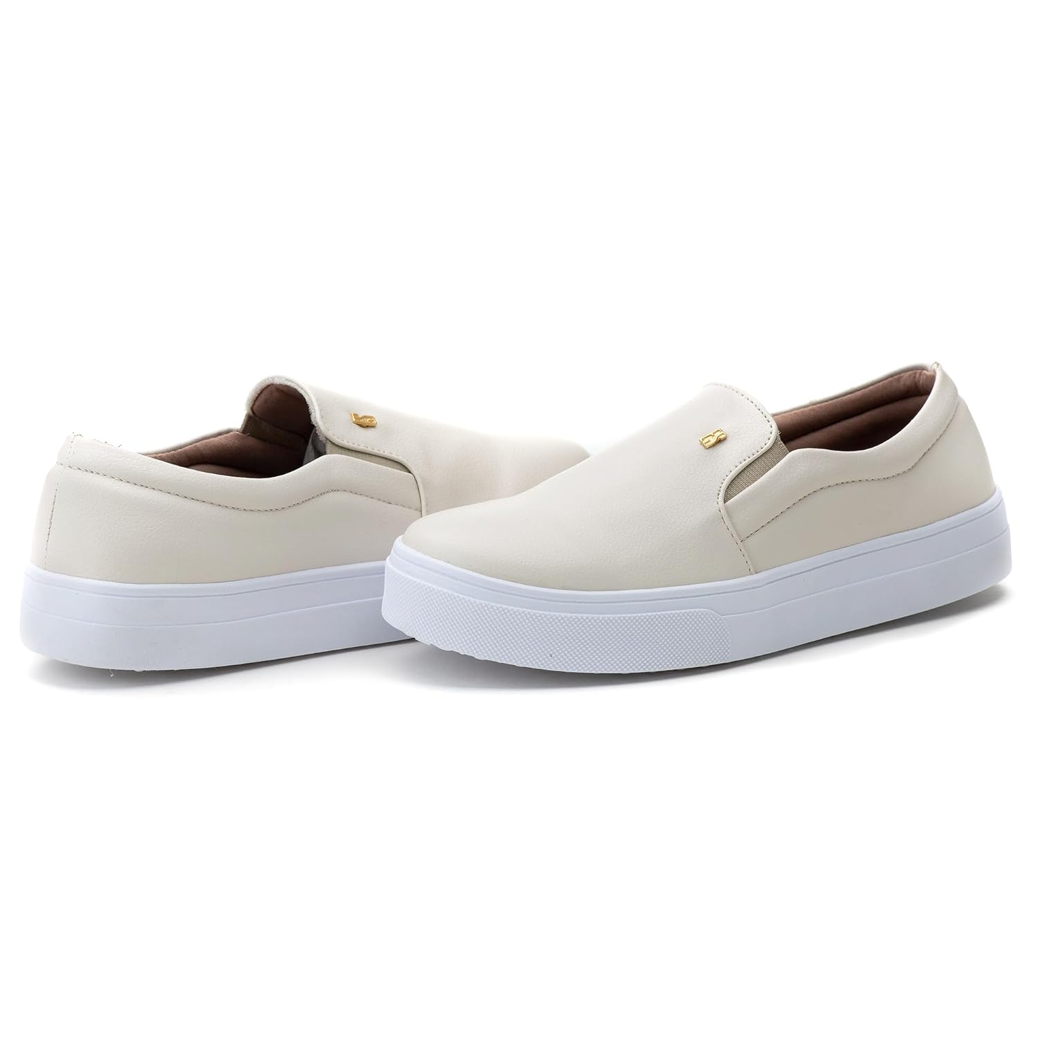 Tenis Slip On Feminino Iate Casual Estilo Shoes em promoção! Veja a oferta e mais achadinhos de Tênis 9 Hoje é o melhor dia para comprar Tenis Slip On Feminino Iate Casual Estilo Shoes com aquele preço maroto! Promoção! Aproveite a oferta! 9