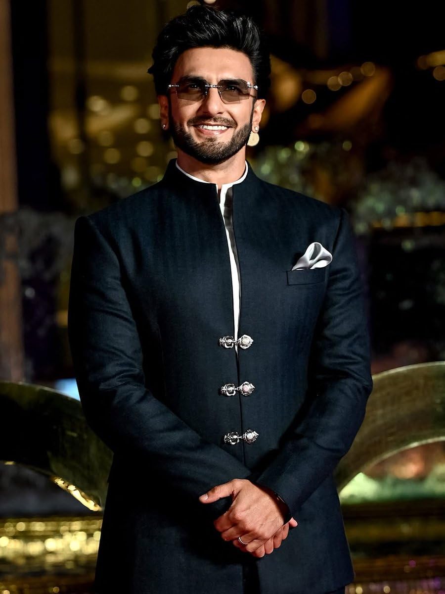 Mohan Shoppe Trending Ranveer Singh Silver 2 Part Frog Button/Buckle for  Coats Jackets Sherwani Dresses etc. Package of 1 Piece (Golden) :  Amazon.in: Home & Kitchen