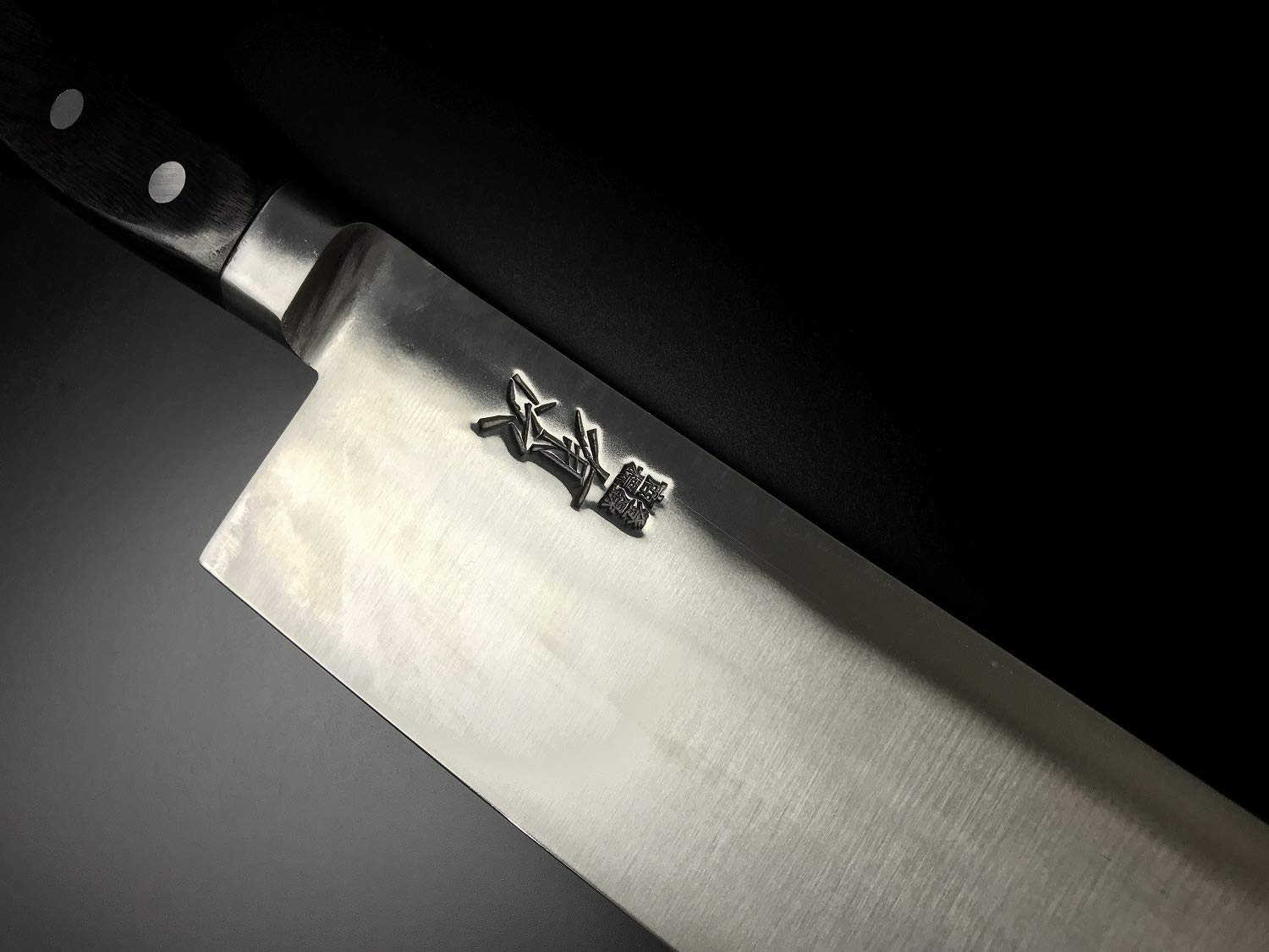 有次 包丁 牛刀 330mm 鞘付 炭素鋼 ハガネ 築地 研ぎ済み 有次 包丁 牛刀 330mm 鞘付 炭素鋼 ハガネ 築地 研ぎ済み Amazon