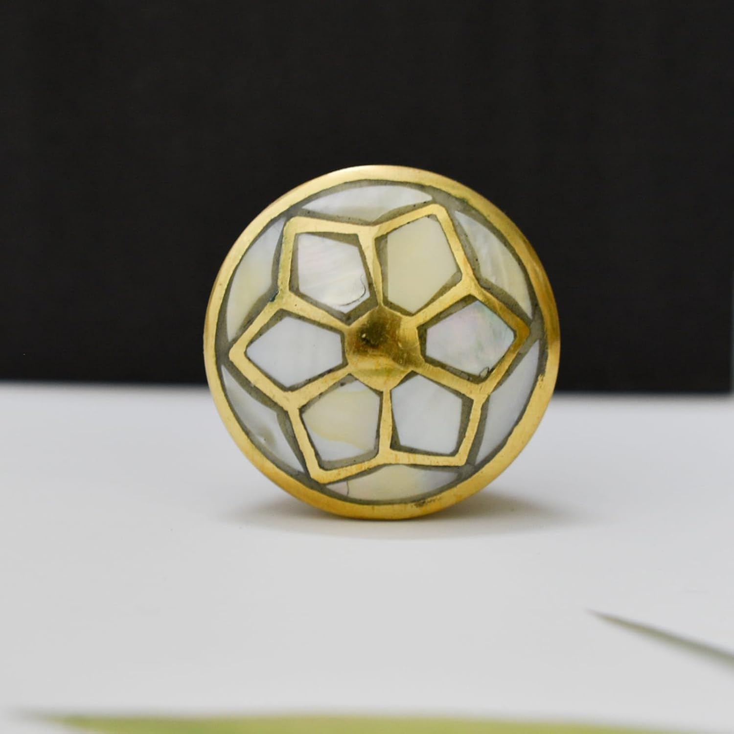 Mother of Pearl Dresser Pull Knob - Gold Contemporary Cabinet Hardware, Brass Knobs and Pulls, Kitchen Cupboard Glass Door Wardrobe and Drawers Pull (Desugn 4), Set-6