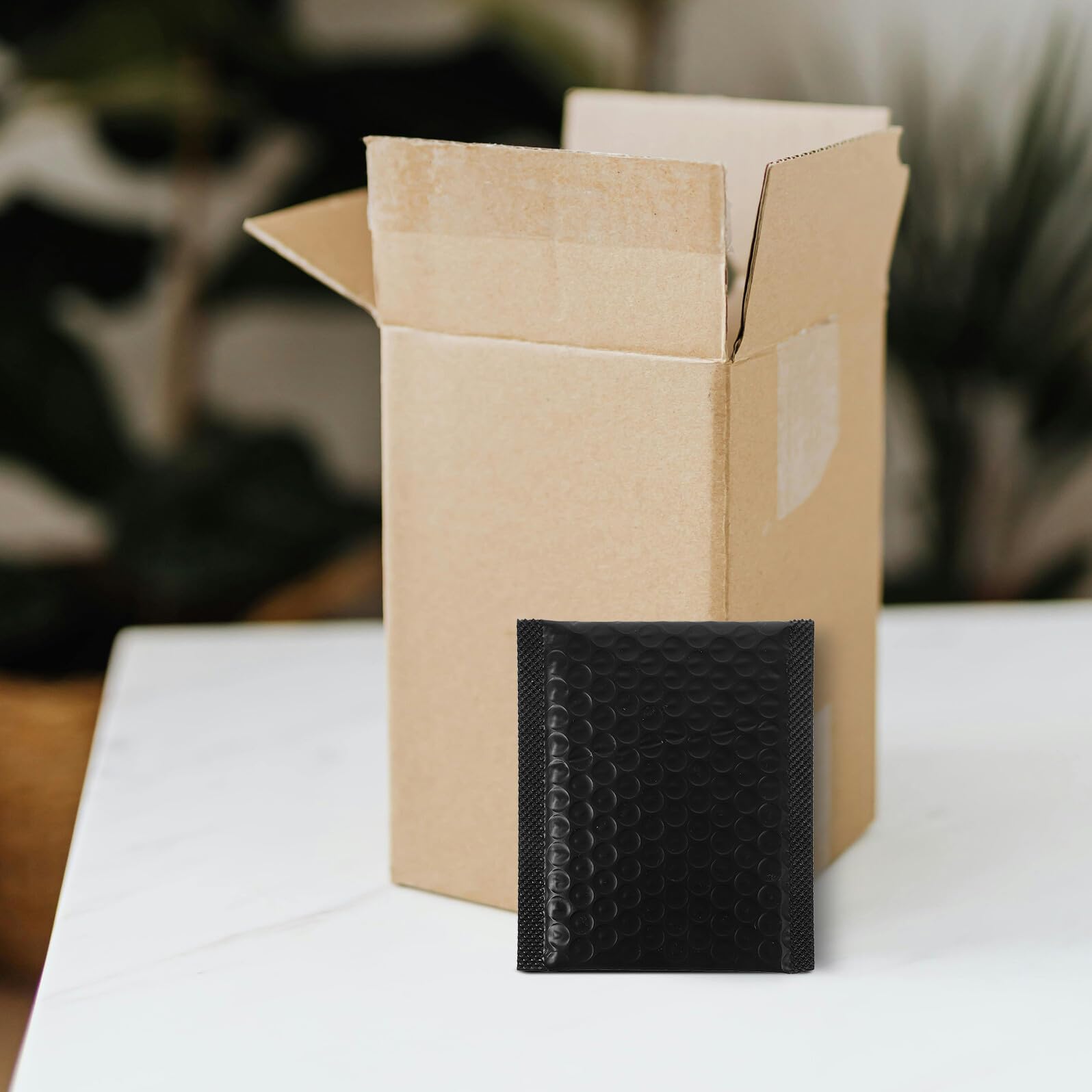 100piezas Bolsas de Correo Autosellables Burbujas Negras de Impermeables y Resistentes Desgarros para Envíos Pequeños y Protección de Paquetes