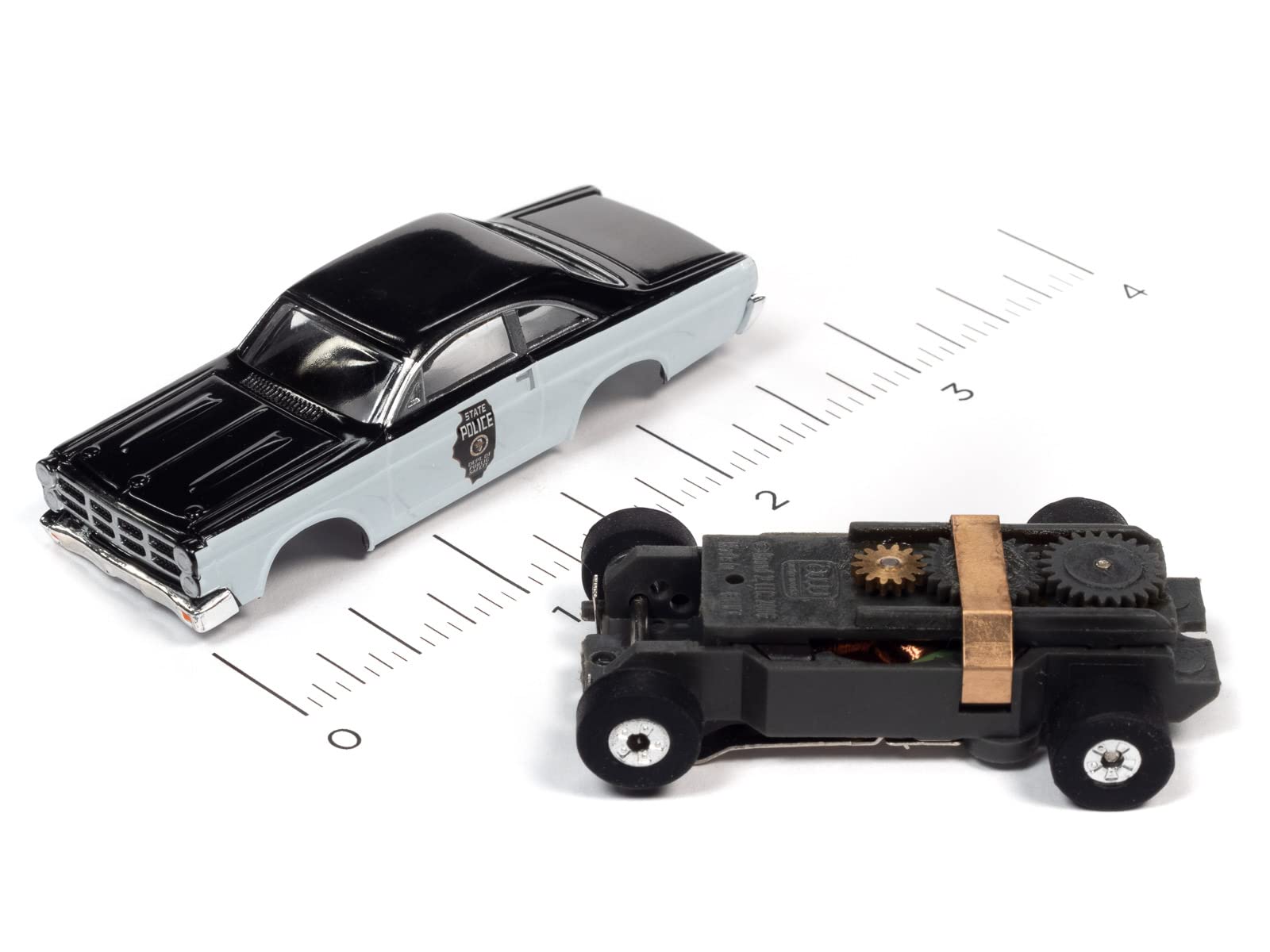 Amazon.com: Auto World Thunderjet R34 1967 Ford Fairlane Illinois State  Police HO Scale Slot Car : Toys & Games