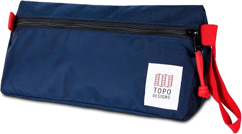Necessaire Topo Designs Dopp Kit triangular de nylon reciclado Navy/Navy, Pacote com 1